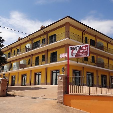Affittacamere Rooms Di Matteo San Paolo di Iesi Ngoại thất bức ảnh