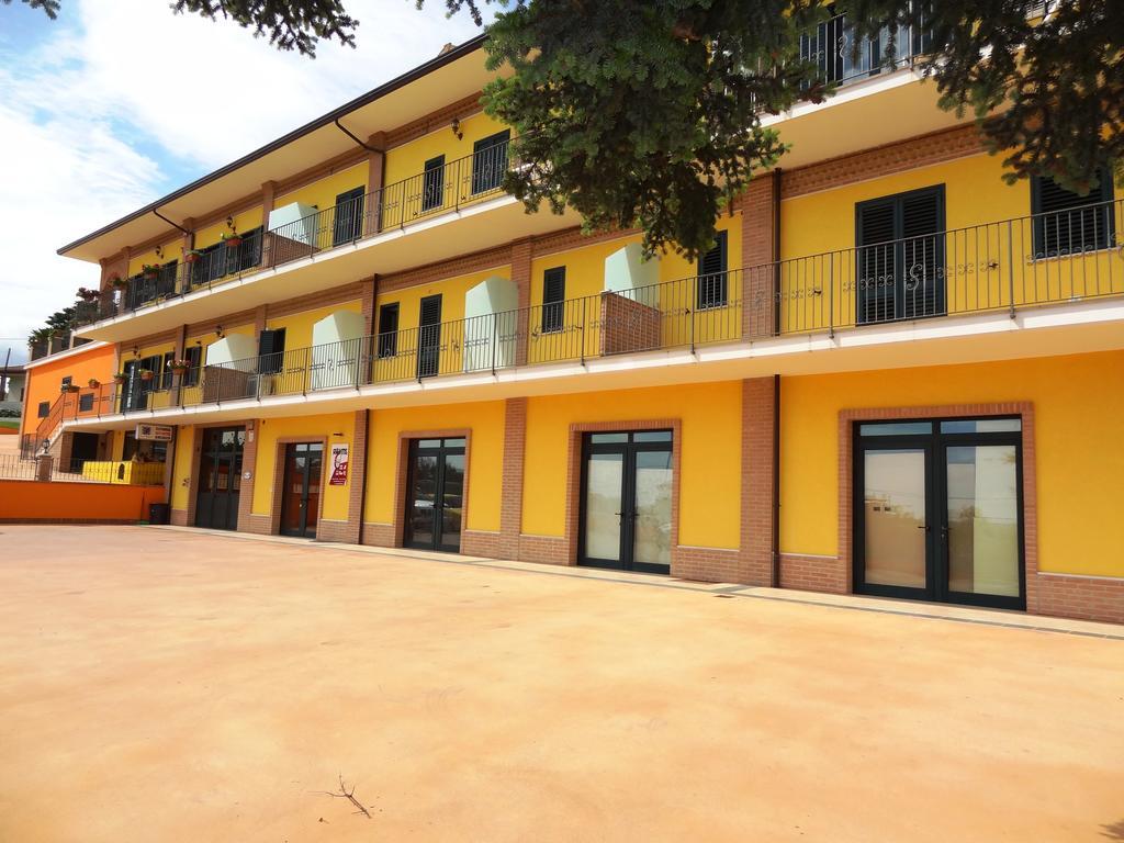 Affittacamere Rooms Di Matteo San Paolo di Iesi Ngoại thất bức ảnh