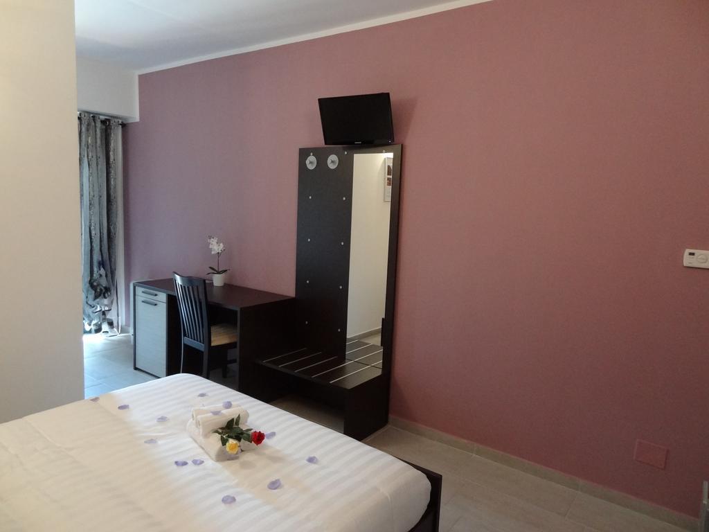 Affittacamere Rooms Di Matteo San Paolo di Iesi Ngoại thất bức ảnh