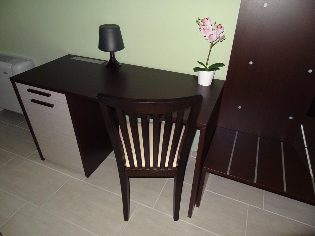Affittacamere Rooms Di Matteo San Paolo di Iesi Ngoại thất bức ảnh